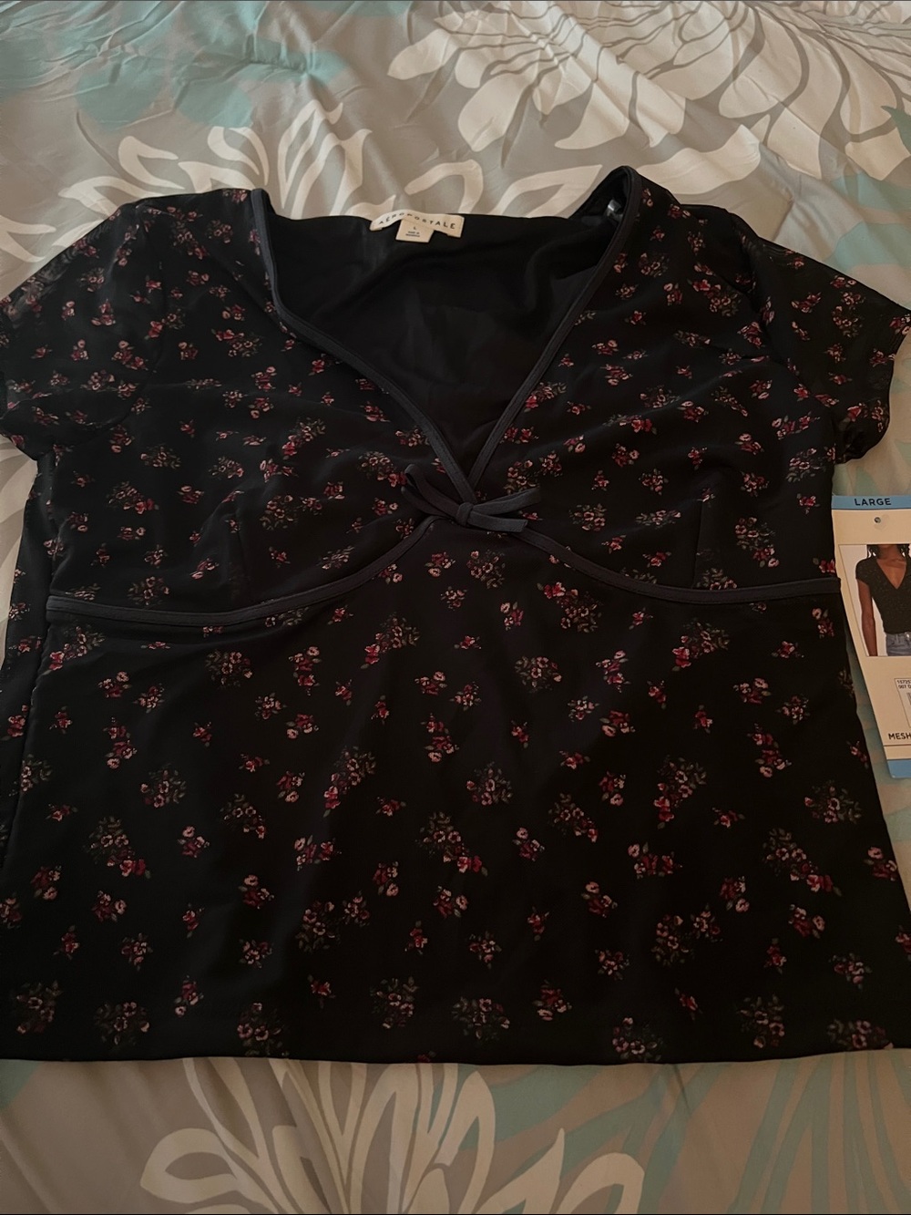 Black Floral Top Aeropostale